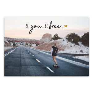 Postkarte "Be you. Be free."